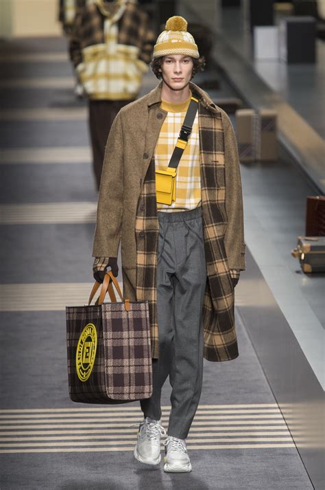 f w fendi 2018 men|Fendi Fall 2018 Menswear Collection .